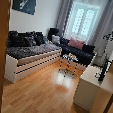 Διαμέρισμα Hemma 4 U , 3 *