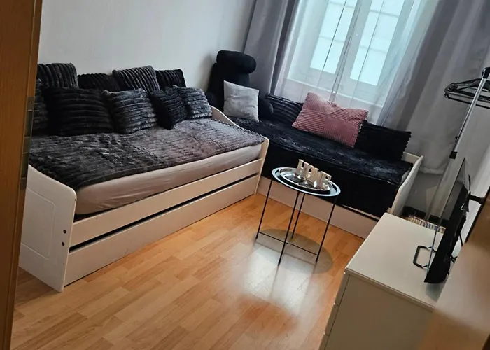 Apartament Hemma 4 U , 3 *